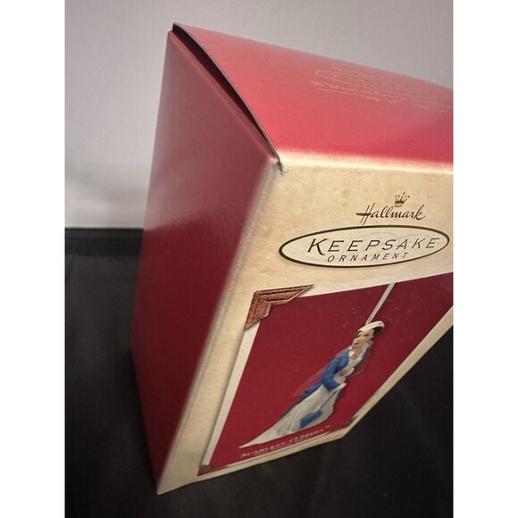 NEW HALLMARK KEEPSAKE 2003 SCARLETT O'HARA GONE WITH THE WIND CHRISTMAS ORNAMENT - Picture 2 of 4